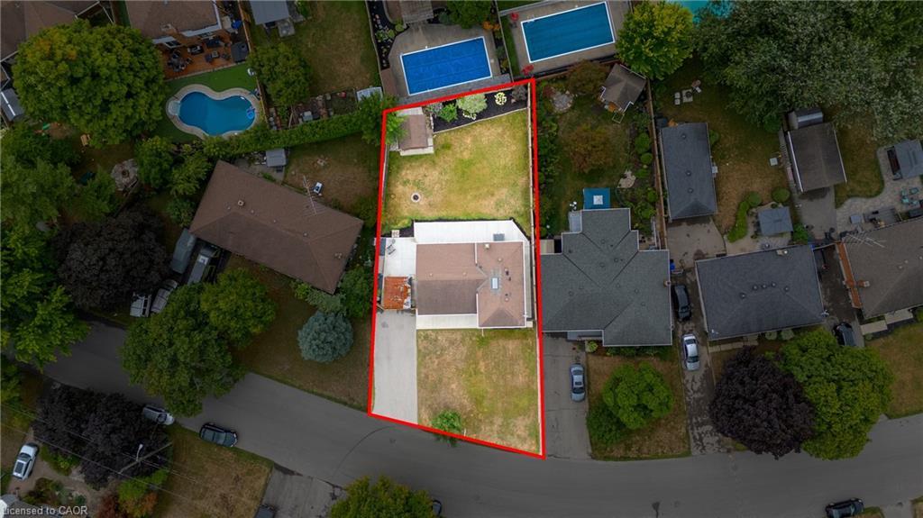 35 Hickery Place, Brantford, ON - Outdoor