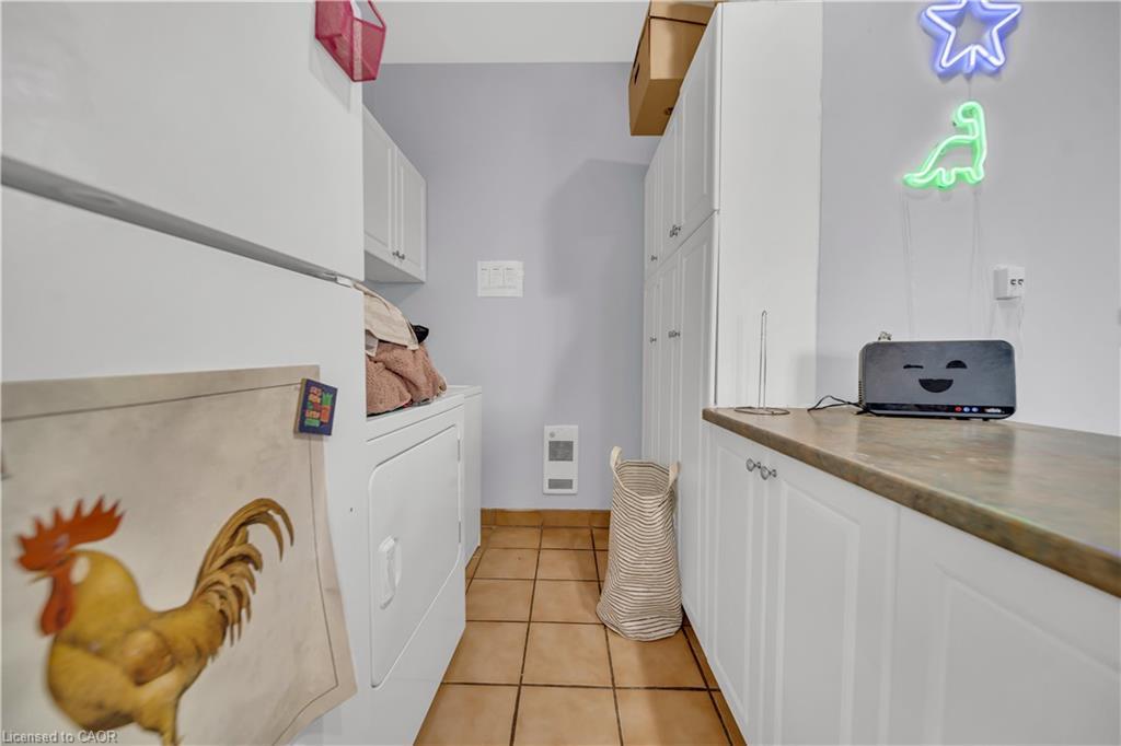 24 Columbia Street W, Waterloo, ON