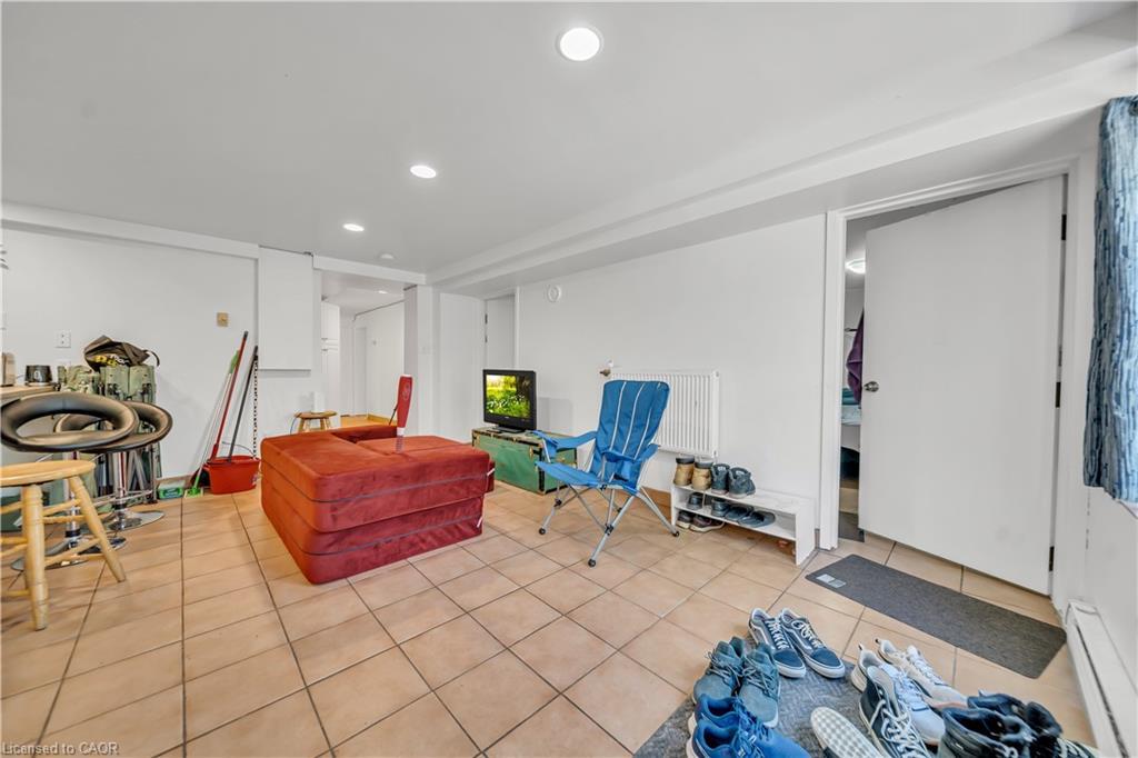 24 Columbia Street W, Waterloo, ON