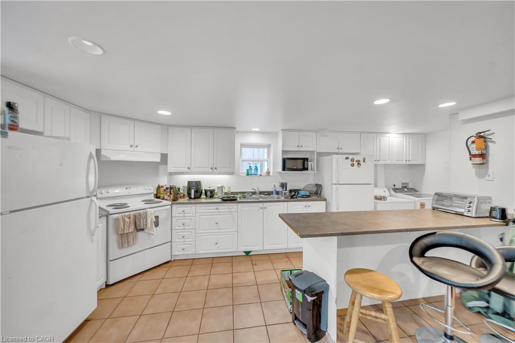 24 Columbia Street W, Waterloo, ON