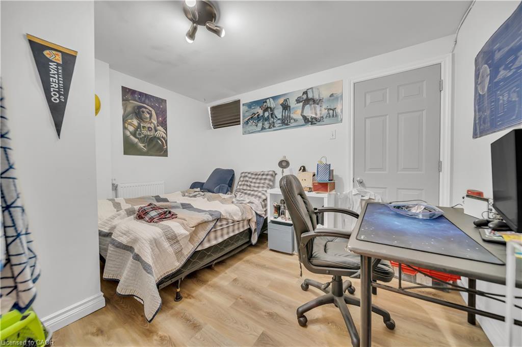 24 Columbia Street W, Waterloo, ON