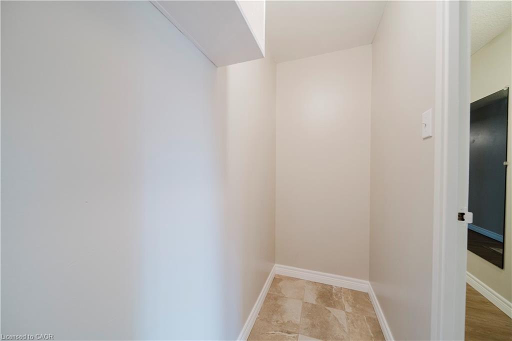 110-279 Chandler Drive, Kitchener, ON - Indoor Photo Showing Other Room
