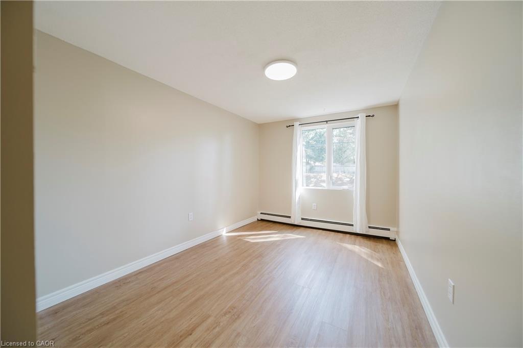 110-279 Chandler Drive, Kitchener, ON - Indoor Photo Showing Other Room