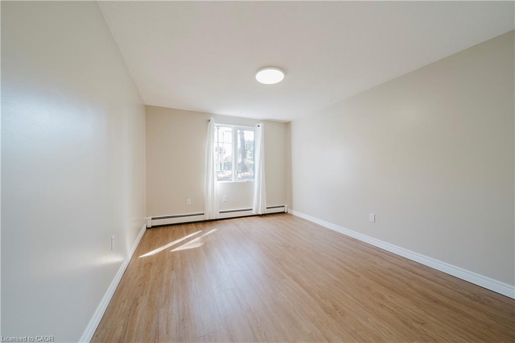 110-279 Chandler Drive, Kitchener, ON - Indoor Photo Showing Other Room