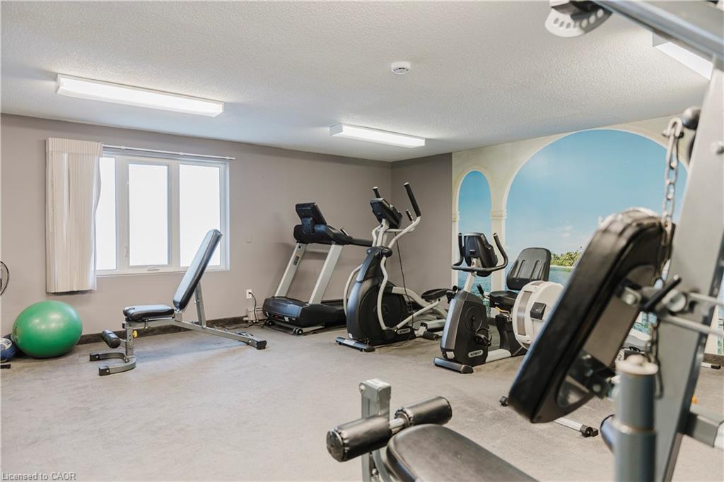 110-279 Chandler Drive, Kitchener, ON - Indoor Photo Showing Gym Room