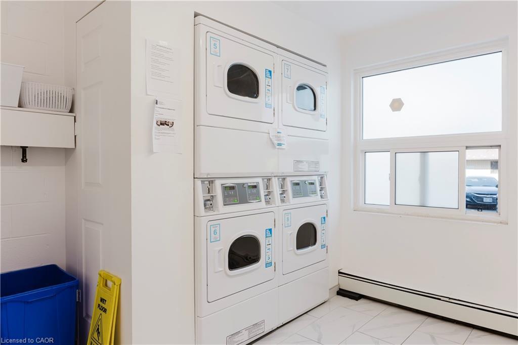 110-279 Chandler Drive, Kitchener, ON - Indoor Photo Showing Laundry Room