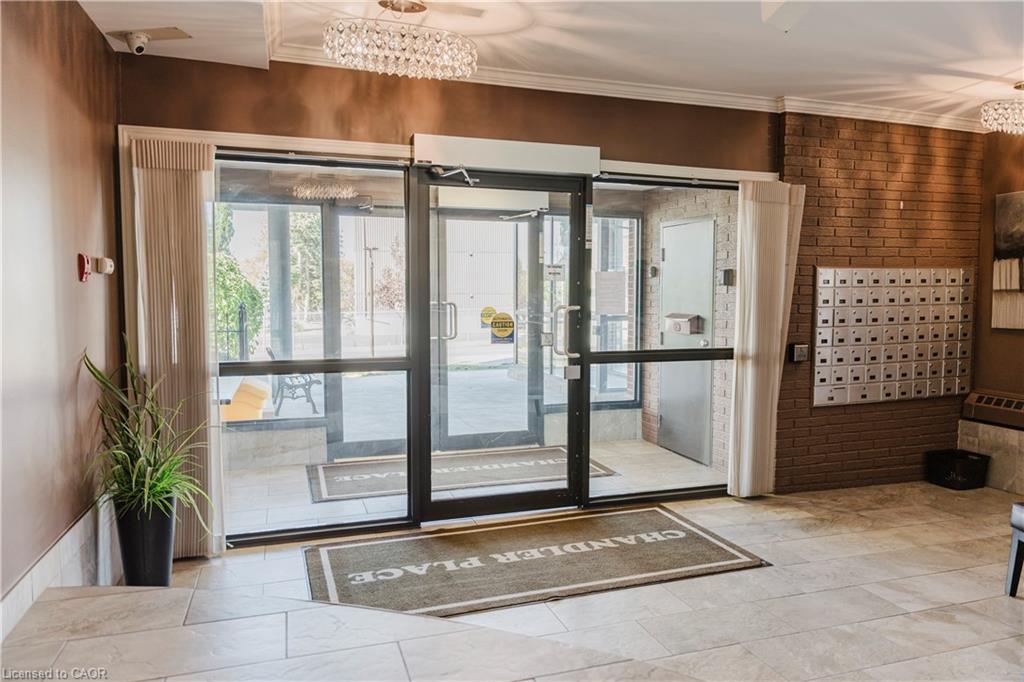 110-279 Chandler Drive, Kitchener, ON - Indoor Photo Showing Other Room