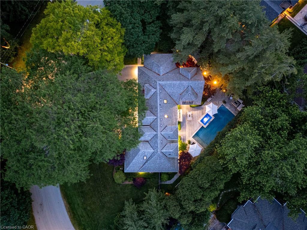 243 Alscot Crescent, Oakville, ON - Outdoor