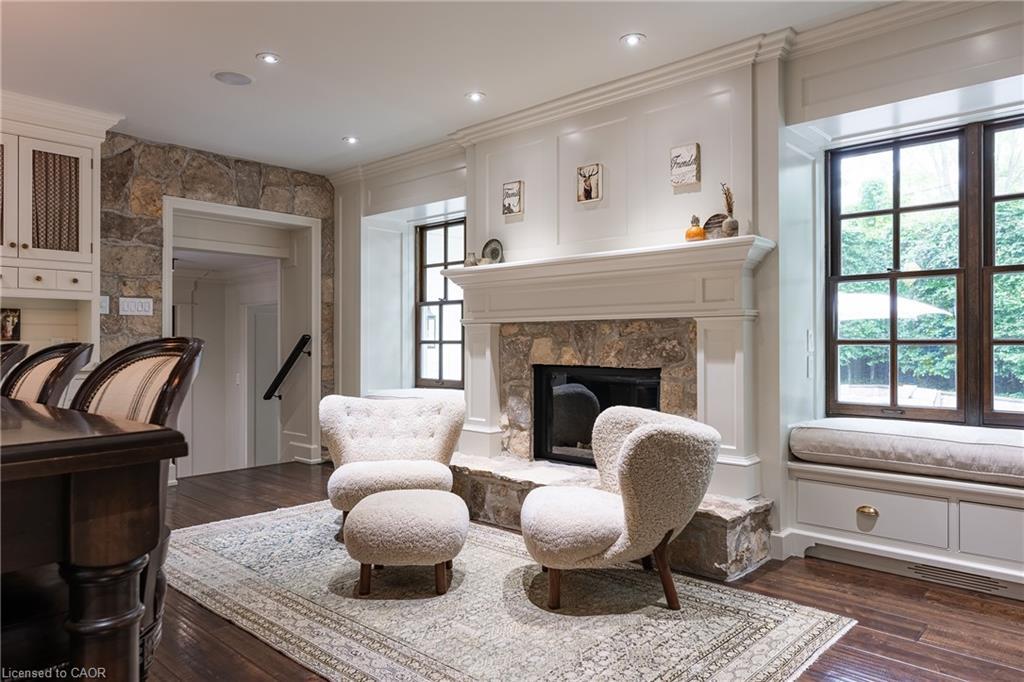 243 Alscot Crescent, Oakville, ON - Indoor Photo Showing Living Room With Fireplace