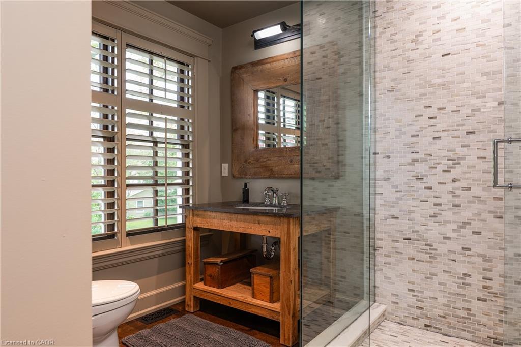 243 Alscot Crescent, Oakville, ON - Indoor Photo Showing Bathroom