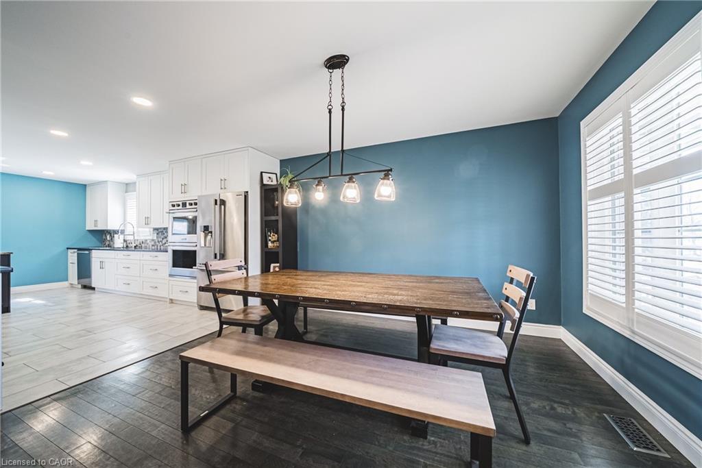 19 Liuna Court, Hamilton, ON - Indoor