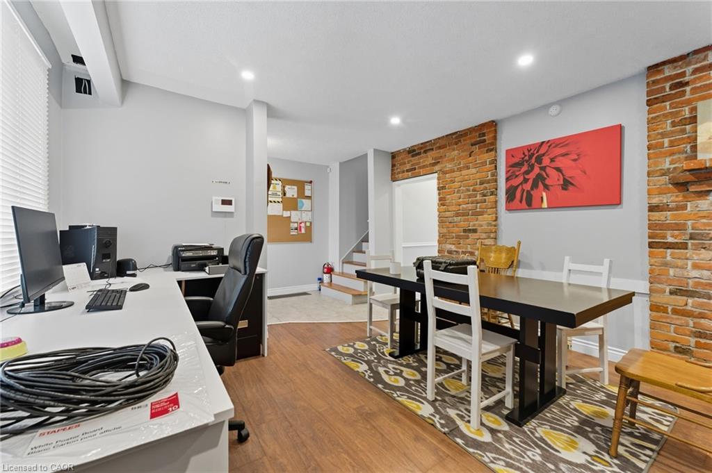 338 Trinity Church Road, Hamilton, ON