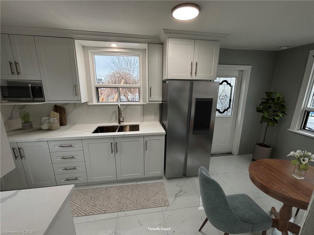 46 Delena Avenue S, Hamilton, ON - Indoor Photo Showing Kitchen With Double Sink