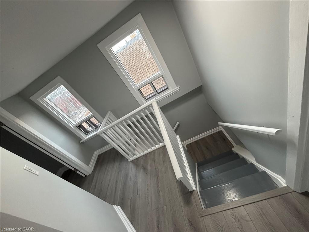 46 Delena Avenue S, Hamilton, ON - Indoor Photo Showing Other Room