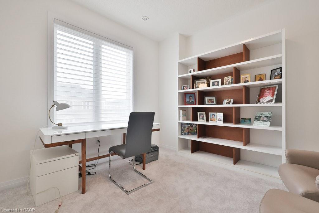 9 Crown Gate, Oakville, ON - Indoor Photo Showing Office