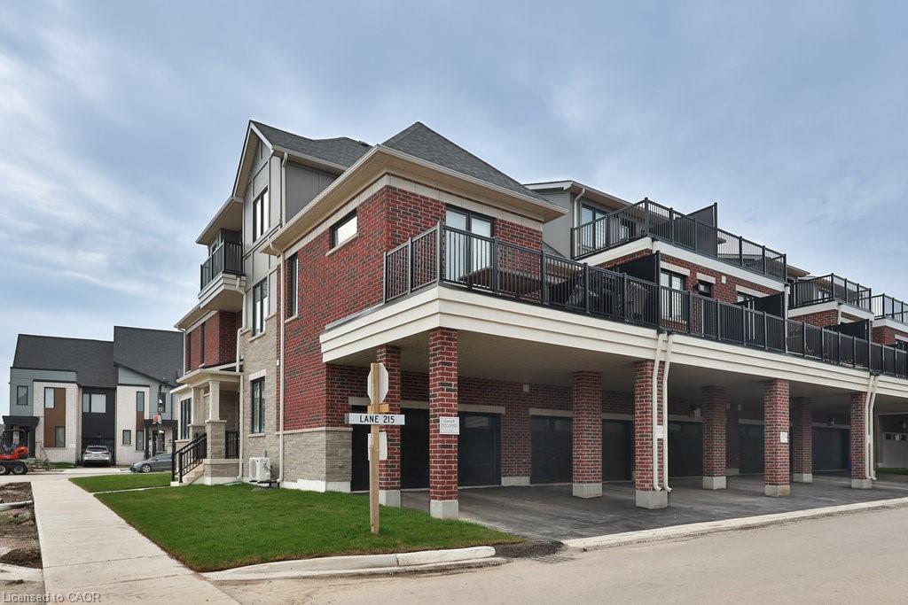 9 Crown Gate, Oakville, ON - Outdoor With Facade