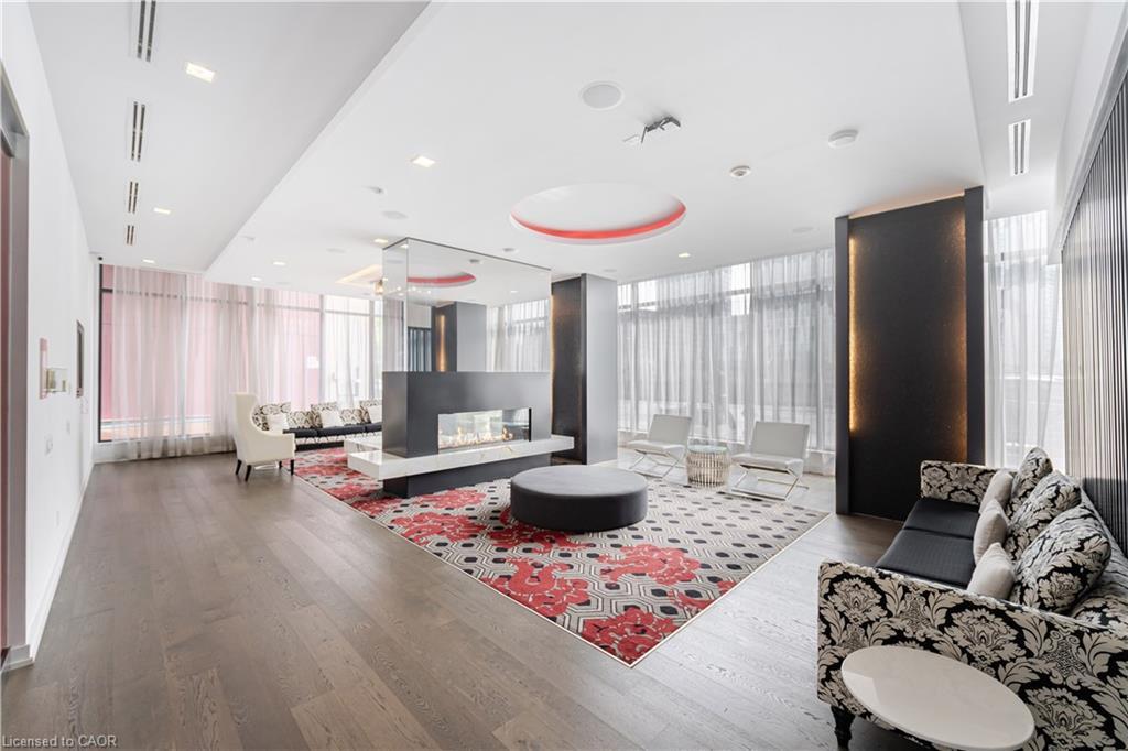 821-560 Front Street W, Toronto, ON - Indoor