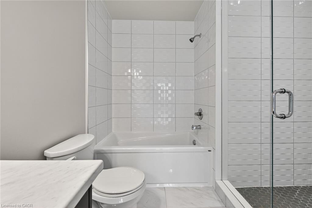 56-4311 Mann Street, Niagara Falls, ON - Indoor Photo Showing Bathroom