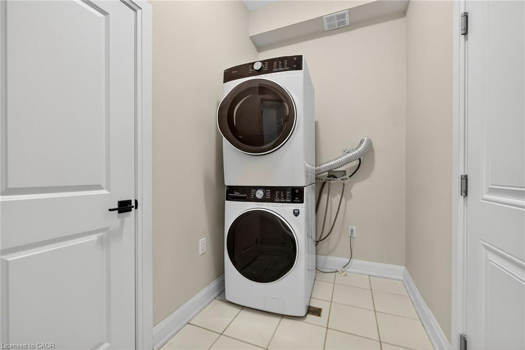 56-4311 Mann Street, Niagara Falls, ON - Indoor Photo Showing Laundry Room