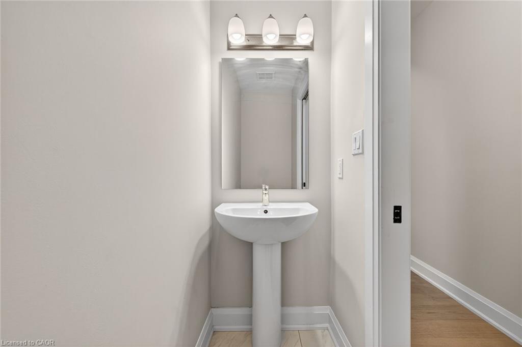 56-4311 Mann Street, Niagara Falls, ON - Indoor Photo Showing Bathroom