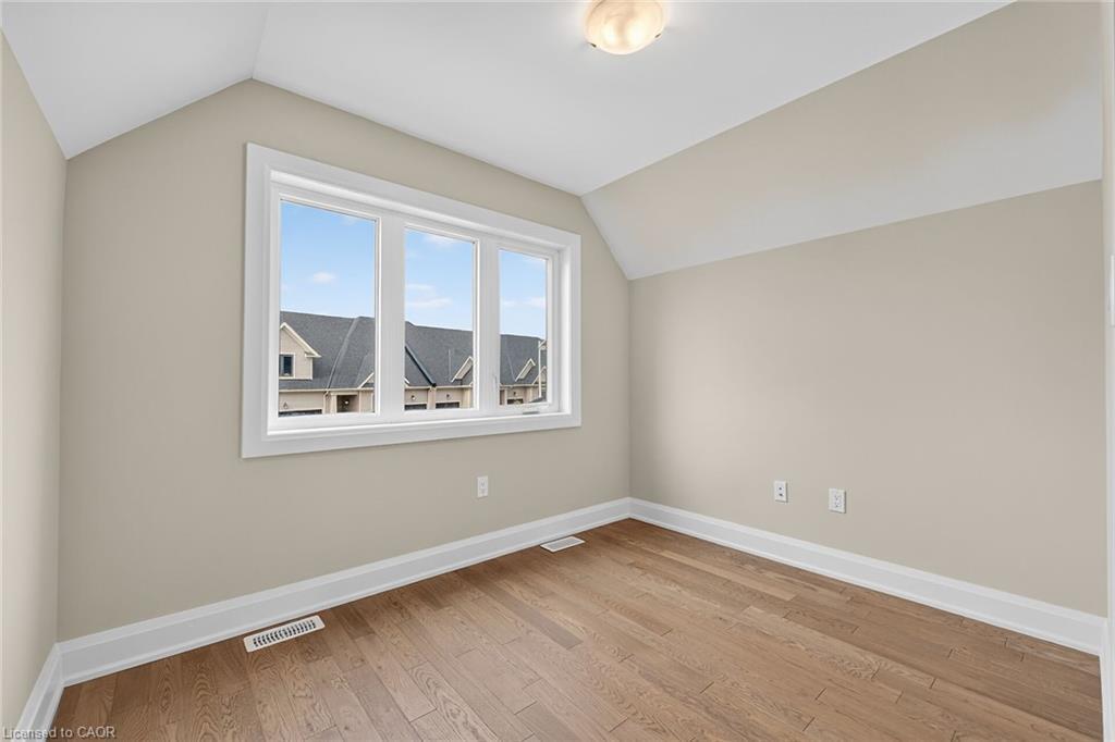 56-4311 Mann Street, Niagara Falls, ON - Indoor Photo Showing Other Room