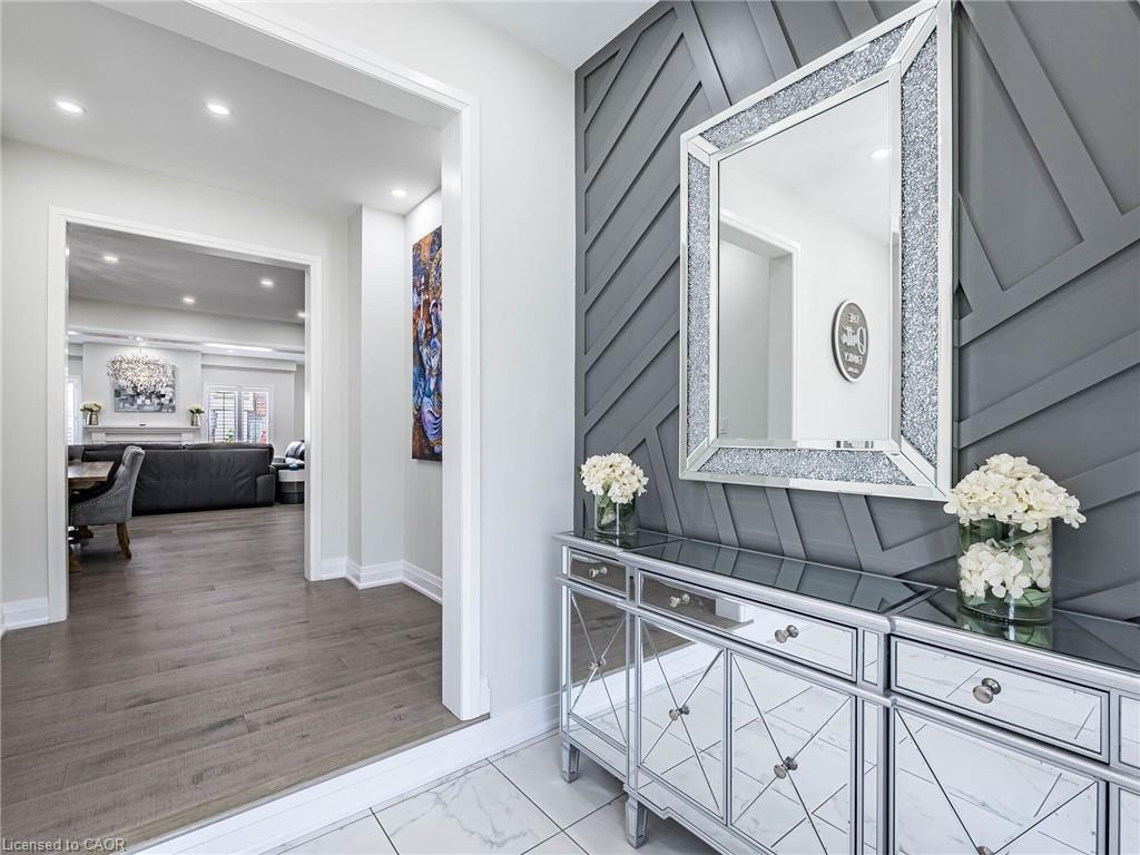 22 Rolling Rock Way, Brampton, ON - Indoor Photo Showing Other Room