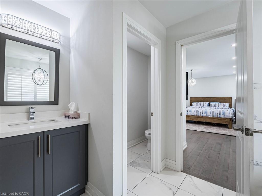 22 Rolling Rock Way, Brampton, ON - Indoor Photo Showing Bathroom