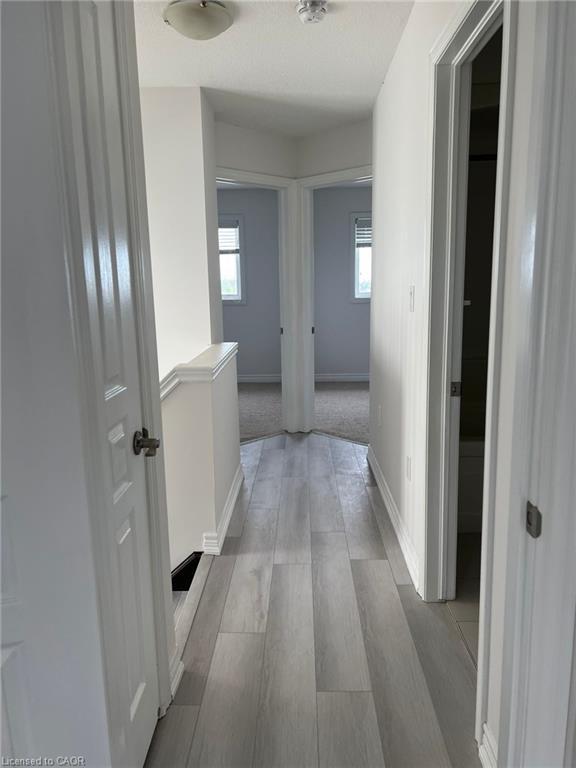 68 Bloom Crescent, Hamilton, ON - Indoor Photo Showing Other Room