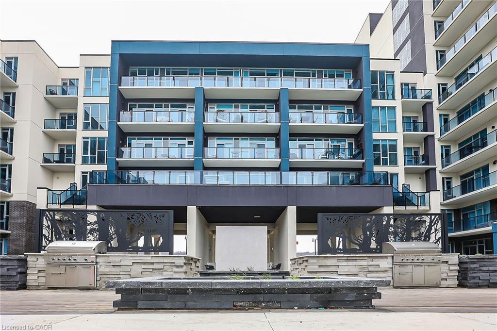 431-16 Concord Place, Grimsby, ON - Outdoor With Balcony With Facade