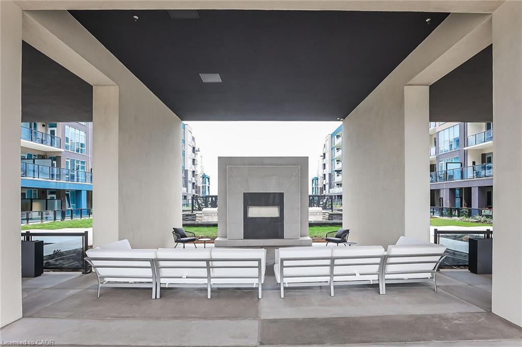 431-16 Concord Place, Grimsby, ON -