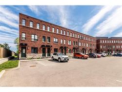17-290 Barton Street W Hamilton, ON L8R 3P3