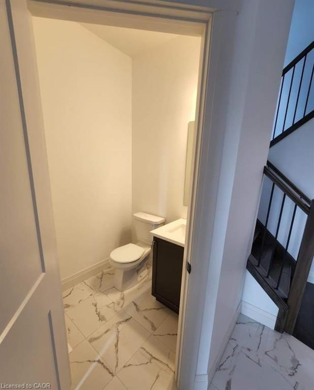 28 Rosina Lane, Thamesford, ON - Indoor Photo Showing Bathroom