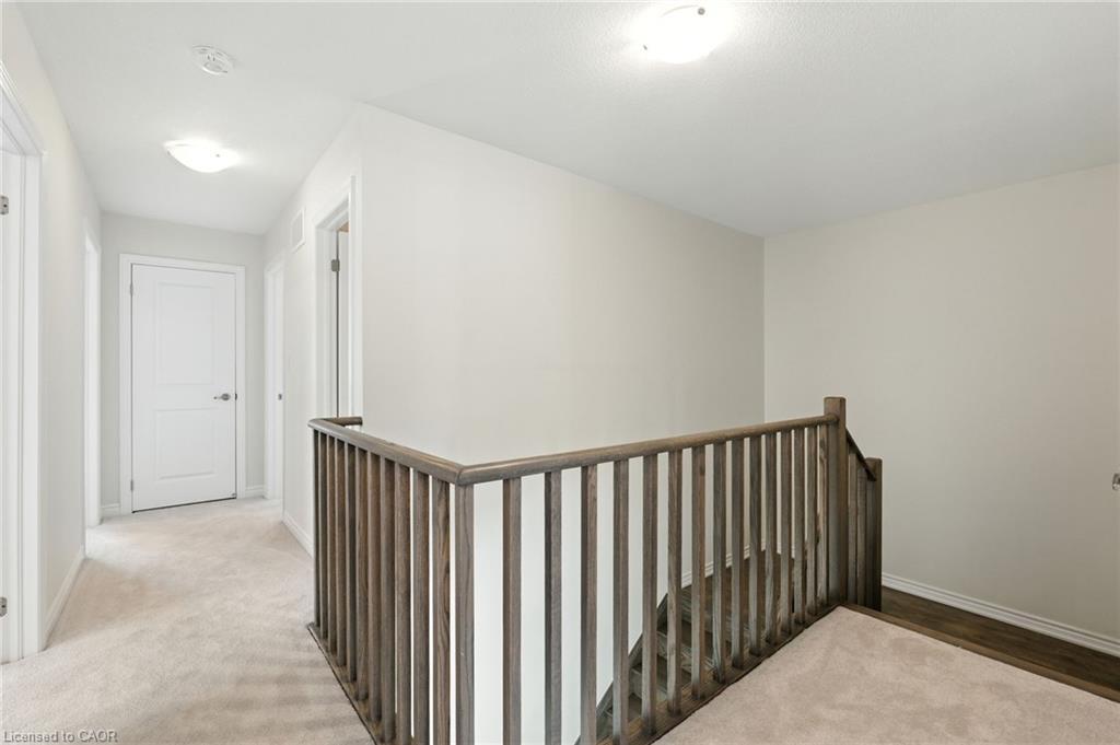 421 Barker Parkway, Thorold, ON - Indoor Photo Showing Other Room
