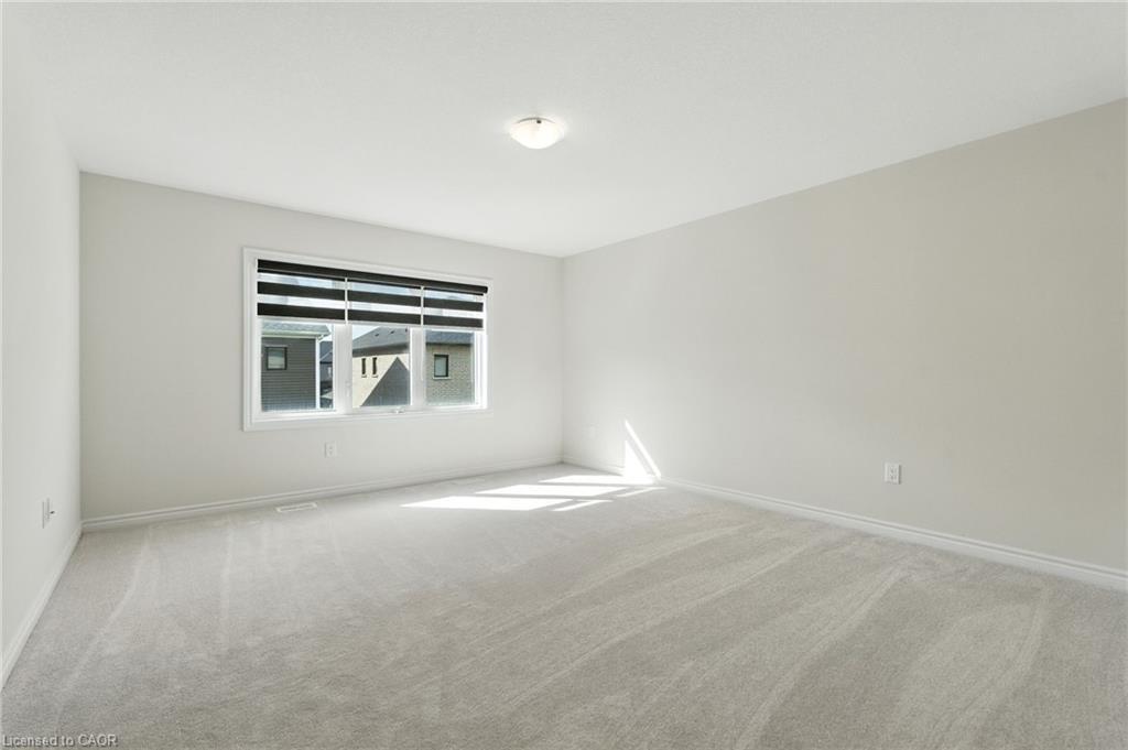 421 Barker Parkway, Thorold, ON - Indoor Photo Showing Other Room