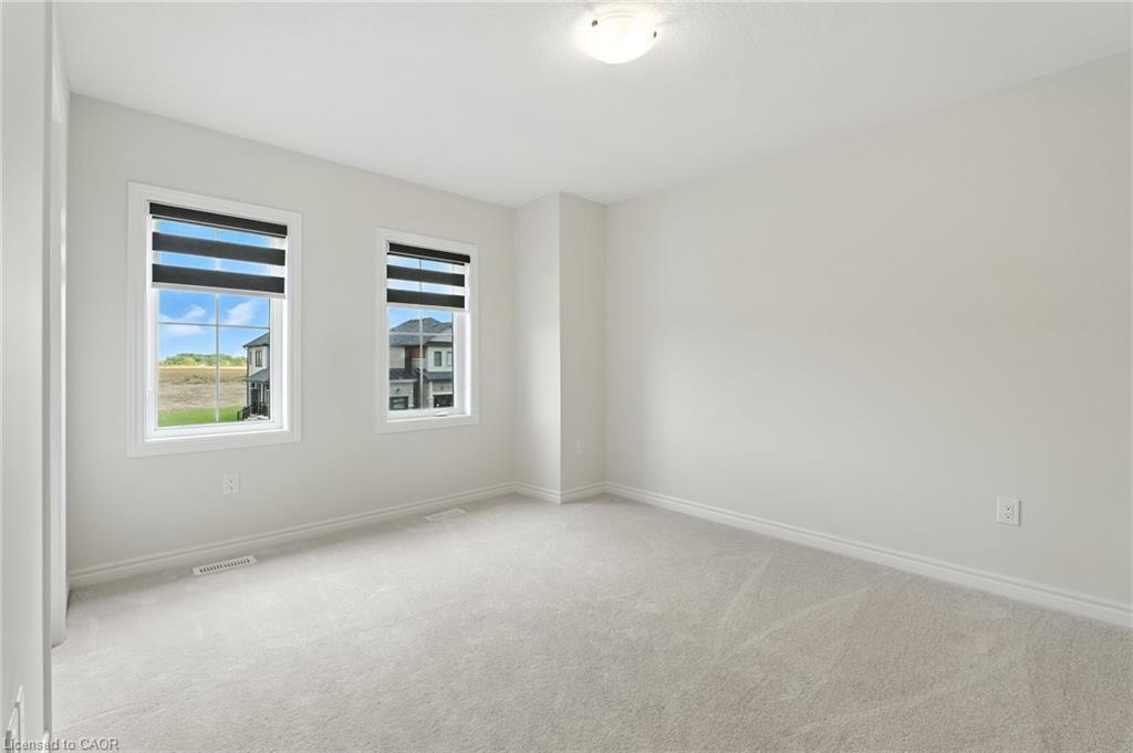 421 Barker Parkway, Thorold, ON - Indoor Photo Showing Other Room