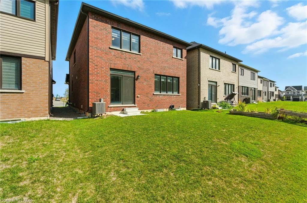 421 Barker Parkway, Thorold, ON - Outdoor With Exterior