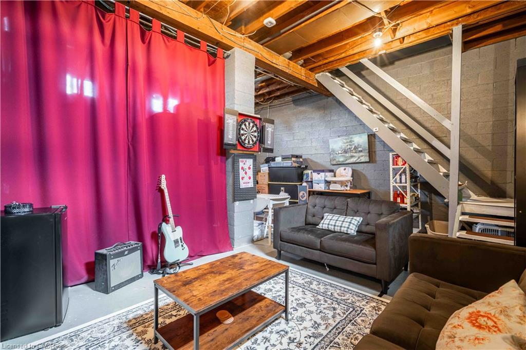 2279 King Street E, Hamilton, ON - Indoor