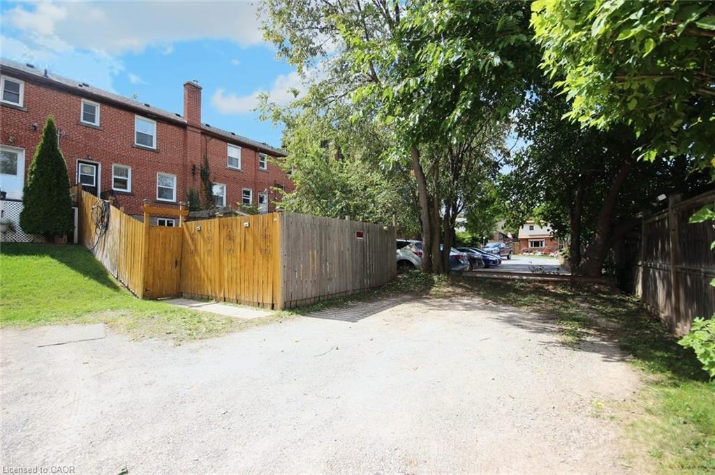 2279 King Street E, Hamilton, ON - Outdoor