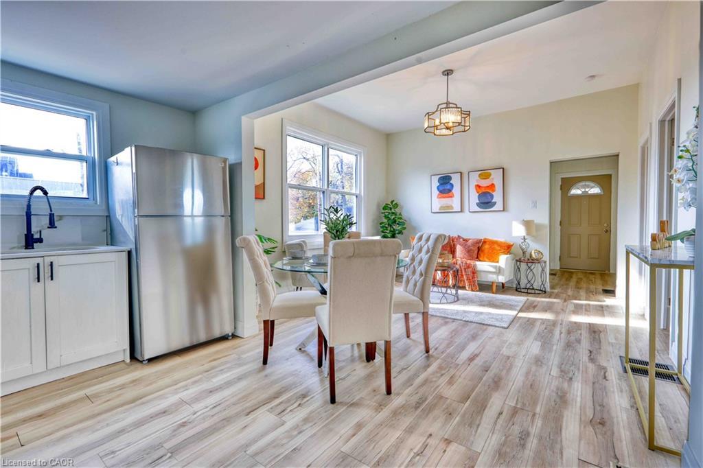 130 Clarence Street, London, ON - Indoor Photo Showing Dining Room
