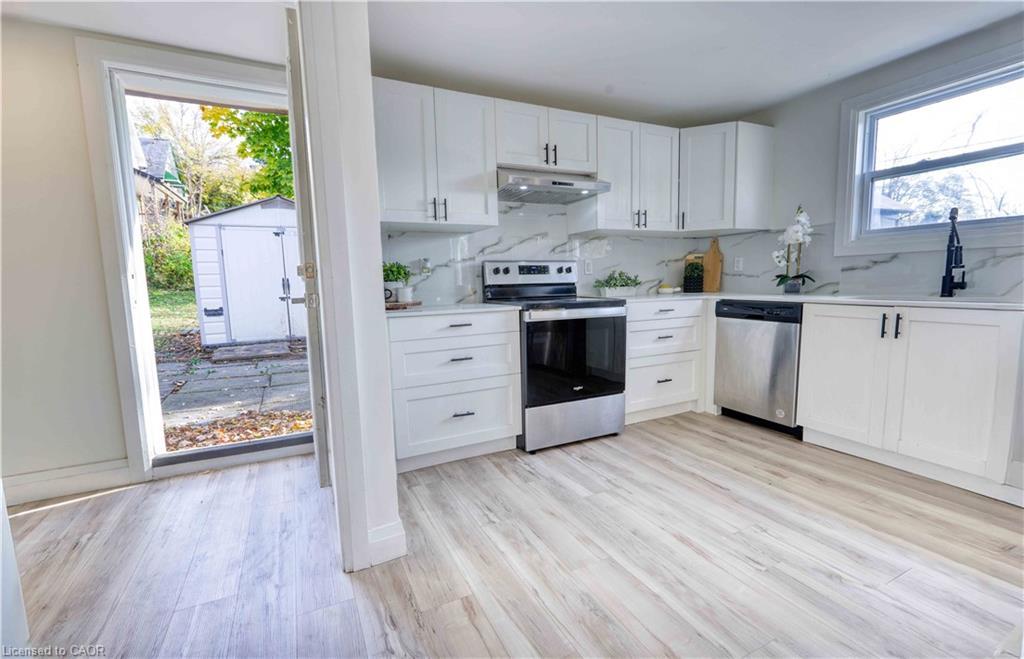 130 Clarence Street, London, ON - Indoor Photo Showing Kitchen