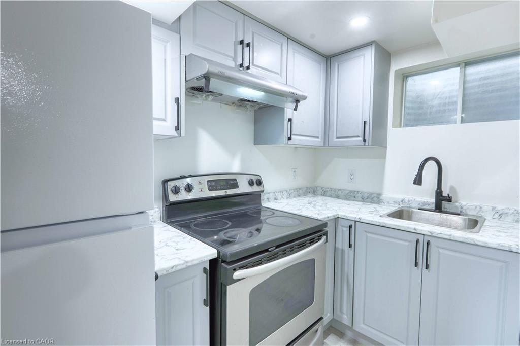 130 Clarence Street, London, ON - Indoor Photo Showing Kitchen