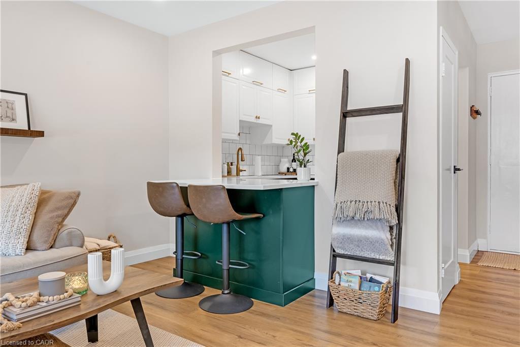 208-37 Mericourt Road, Hamilton, ON - Indoor Photo Showing Other Room