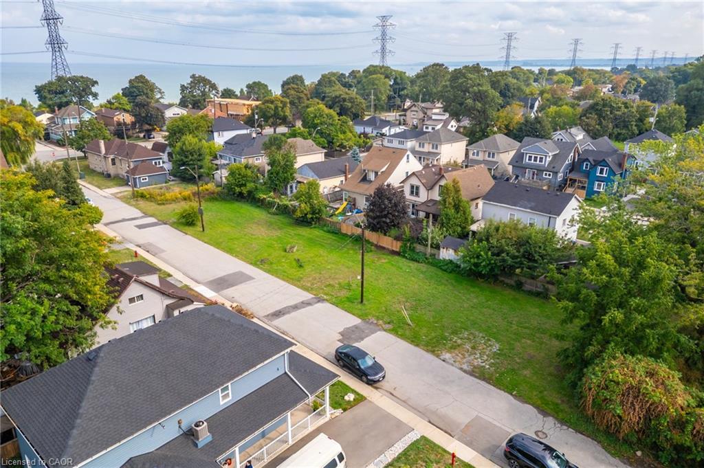 10 Knapmans Drive, Hamilton, ON