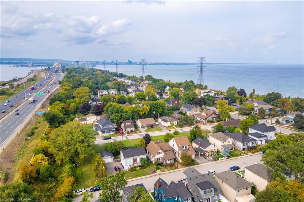 10 Knapmans Drive, Hamilton, ON