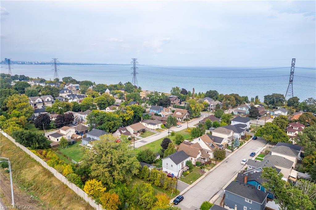 10 Knapmans Drive, Hamilton, ON