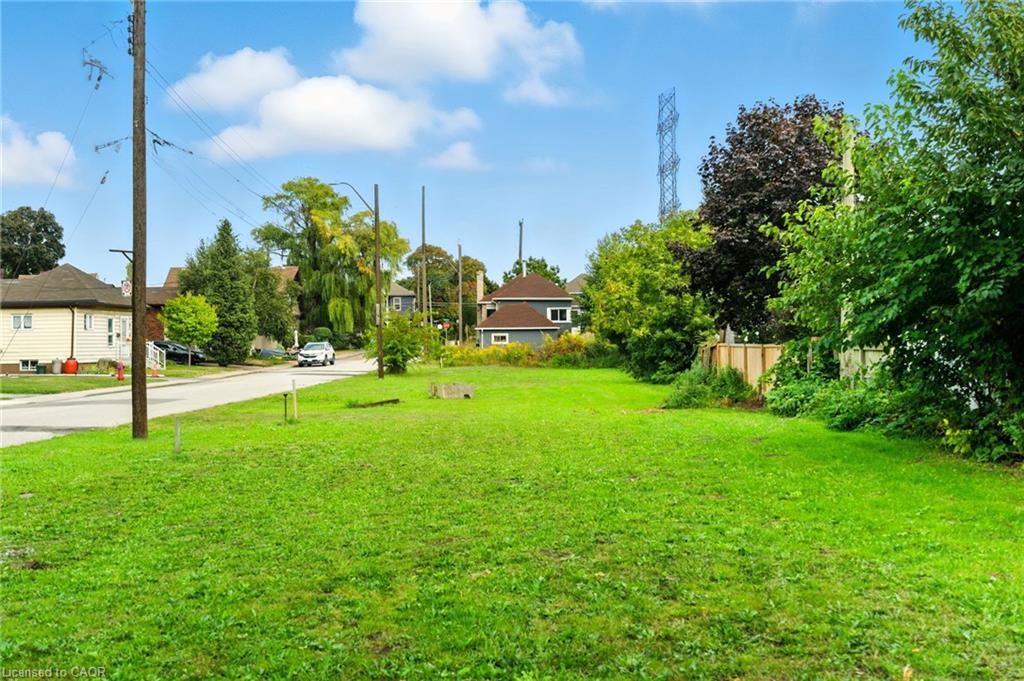 11 Knapmans Drive, Hamilton, ON