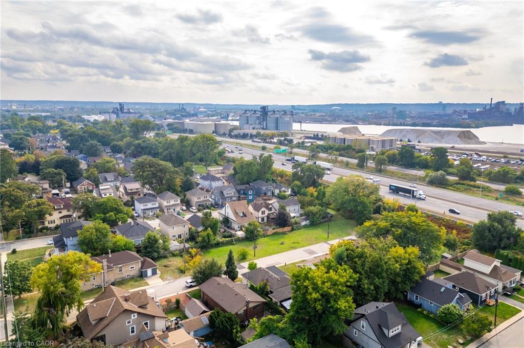 11 Knapmans Drive, Hamilton, ON