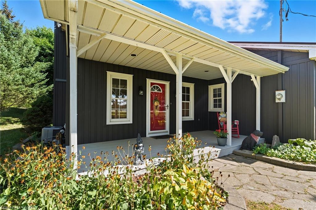 394 Bishopgate Road, Brantford, ON - Outdoor