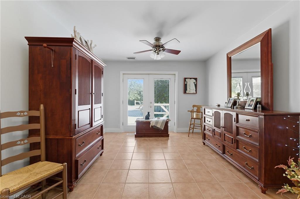 394 Bishopgate Road, Brantford, ON - Indoor