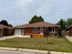 153 Connaught Avenue Delhi, ON N4B 1K8